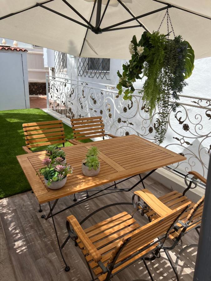 Retro 1 Bedroom Apartment Чайофа Экстерьер фото